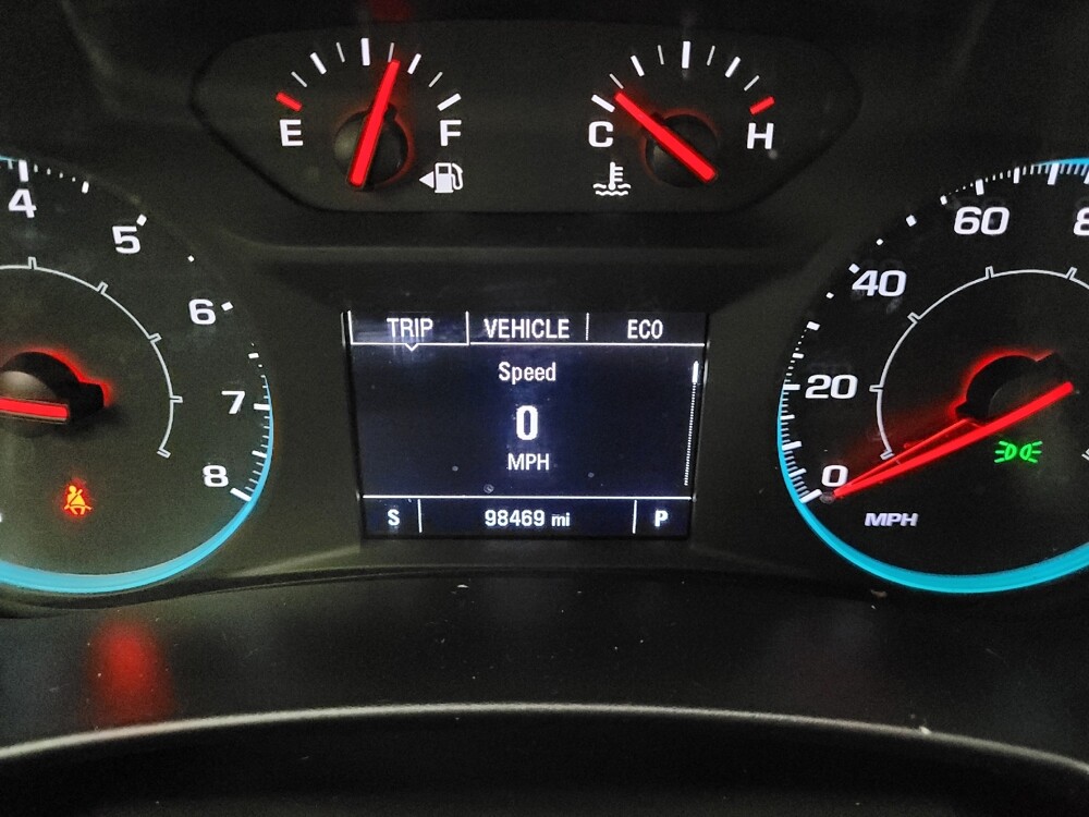 2020 Chevrolet Equinox in Eastpointe, MI 48021 - 18142037 23