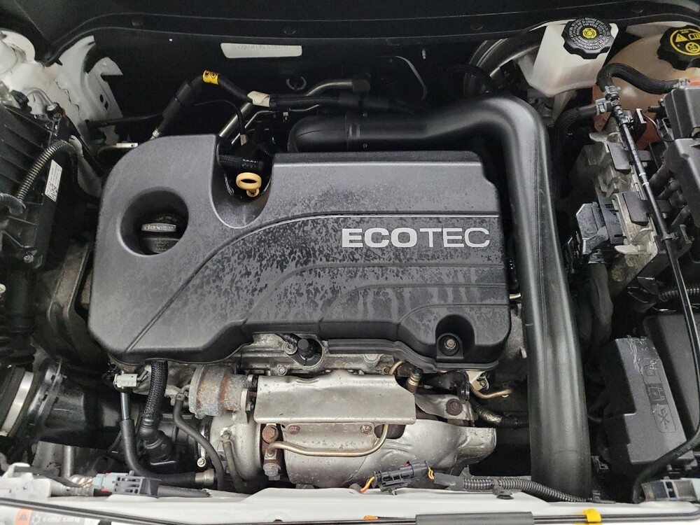 2020 Chevrolet Equinox in Eastpointe, MI 48021 - 18142037 30