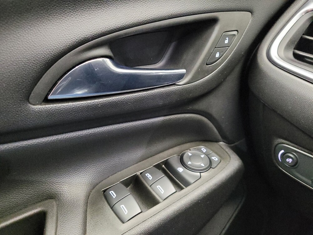 2023 Chevrolet Equinox in Eastpointe, MI 48021 - 18142044 27