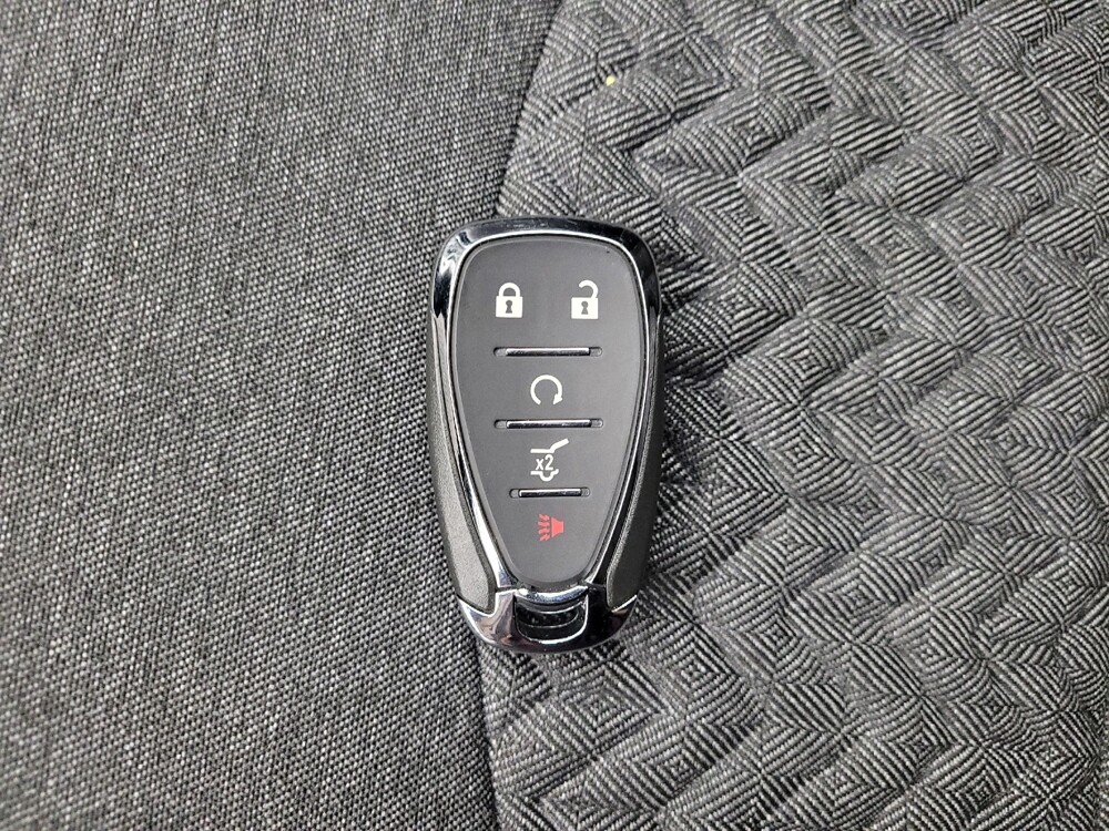 2023 Chevrolet Equinox in Eastpointe, MI 48021 - 18142044 32