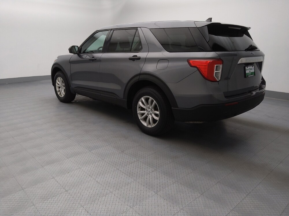 2021 Ford Explorer in Gladstone, MO 64118 - 18142049 3