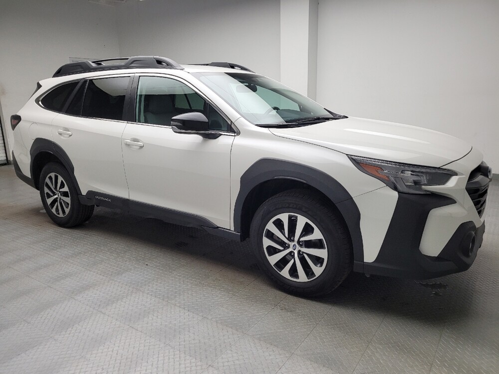2023 Subaru Outback in Eastpointe, MI 48021 - 18142050 11