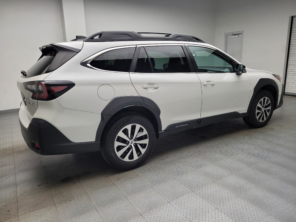 2023 Subaru Outback in Eastpointe, MI 48021 - 18142050 10