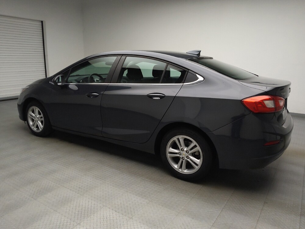 2018 Chevrolet Cruze in Eastpointe, MI 48021 - 18142051 3