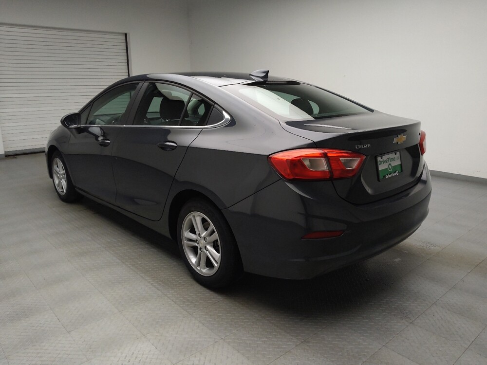 2018 Chevrolet Cruze in Eastpointe, MI 48021 - 18142051 5
