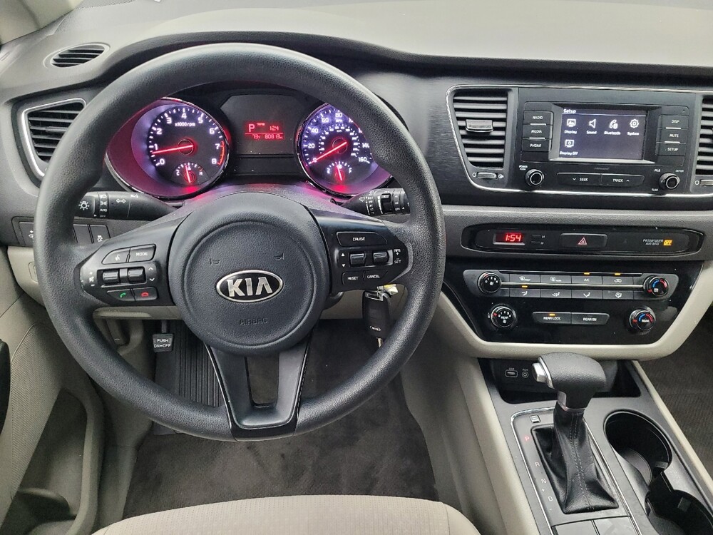2018 Kia Sedona in Hialeah, FL 33014 - 18142055 22