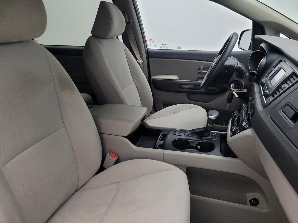 2018 Kia Sedona in Hialeah, FL 33014 - 18142055 21