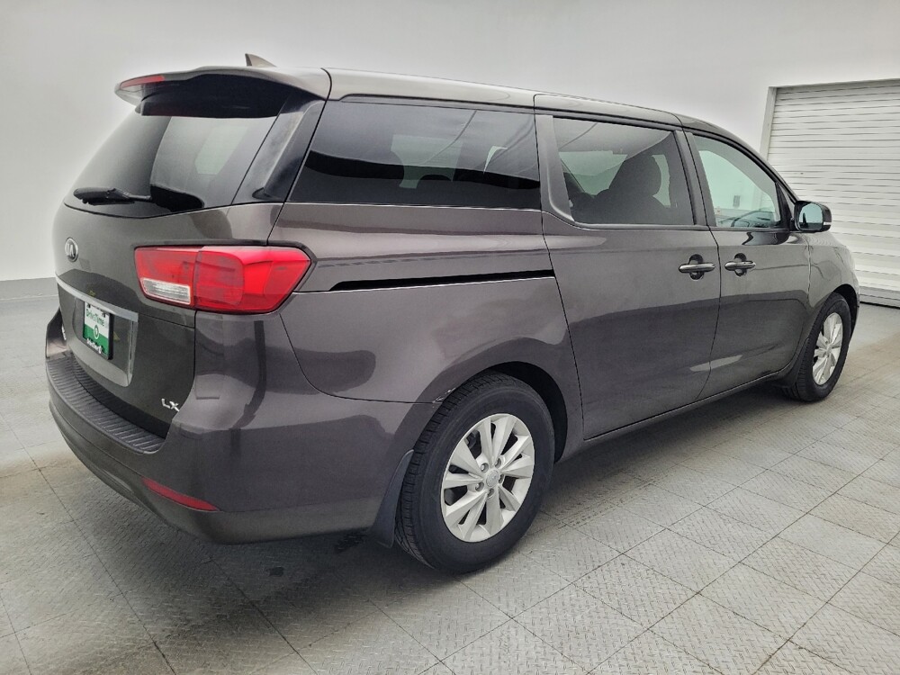 2018 Kia Sedona in Hialeah, FL 33014 - 18142055 9