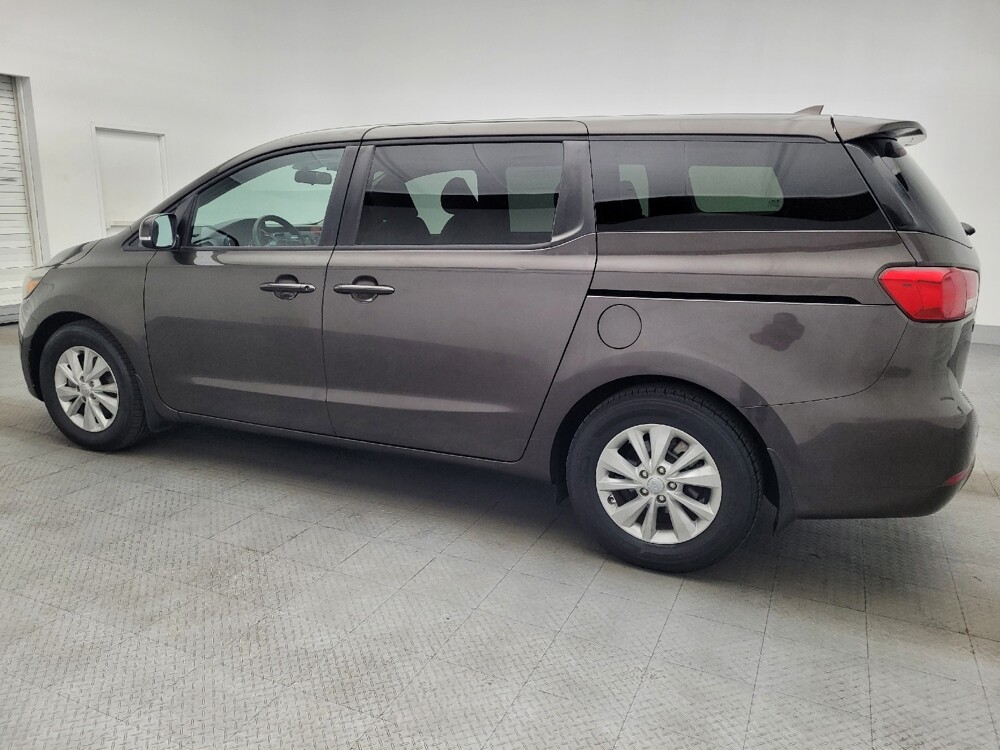 2018 Kia Sedona in Hialeah, FL 33014 - 18142055 3