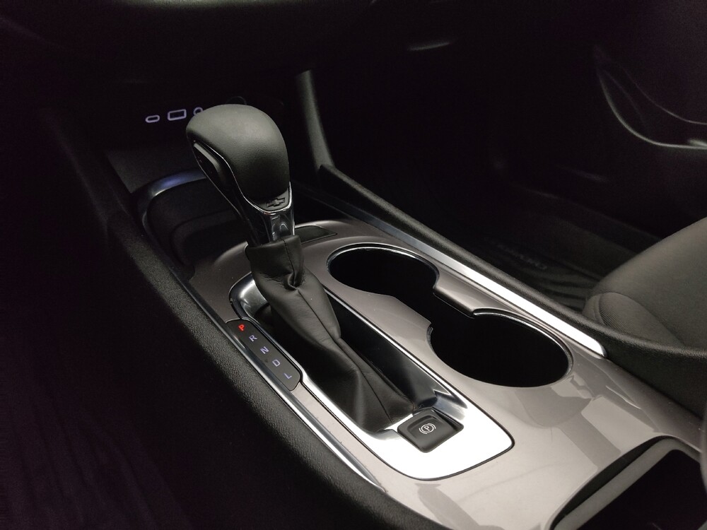 2022 Chevrolet Malibu in Topeka, KS 66611 - 18142065 26
