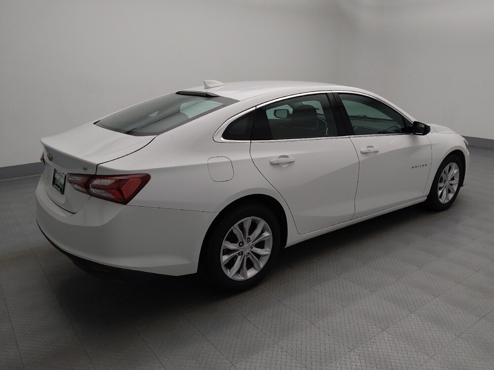 2022 Chevrolet Malibu in Topeka, KS 66611 - 18142065 10