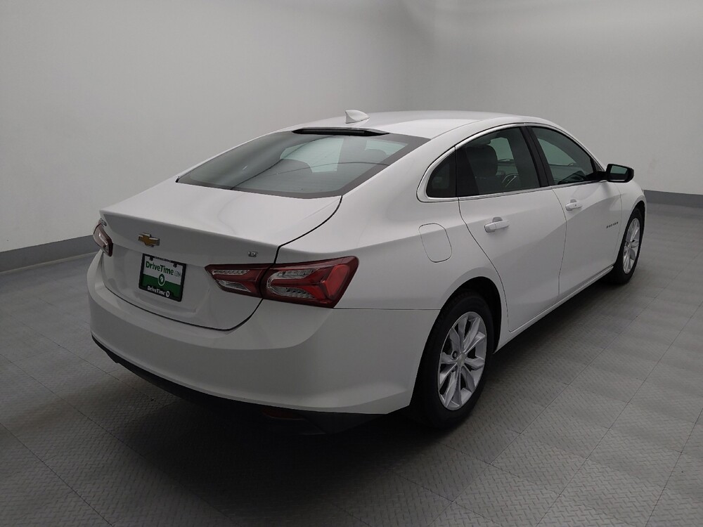 2022 Chevrolet Malibu in Topeka, KS 66611 - 18142065 9