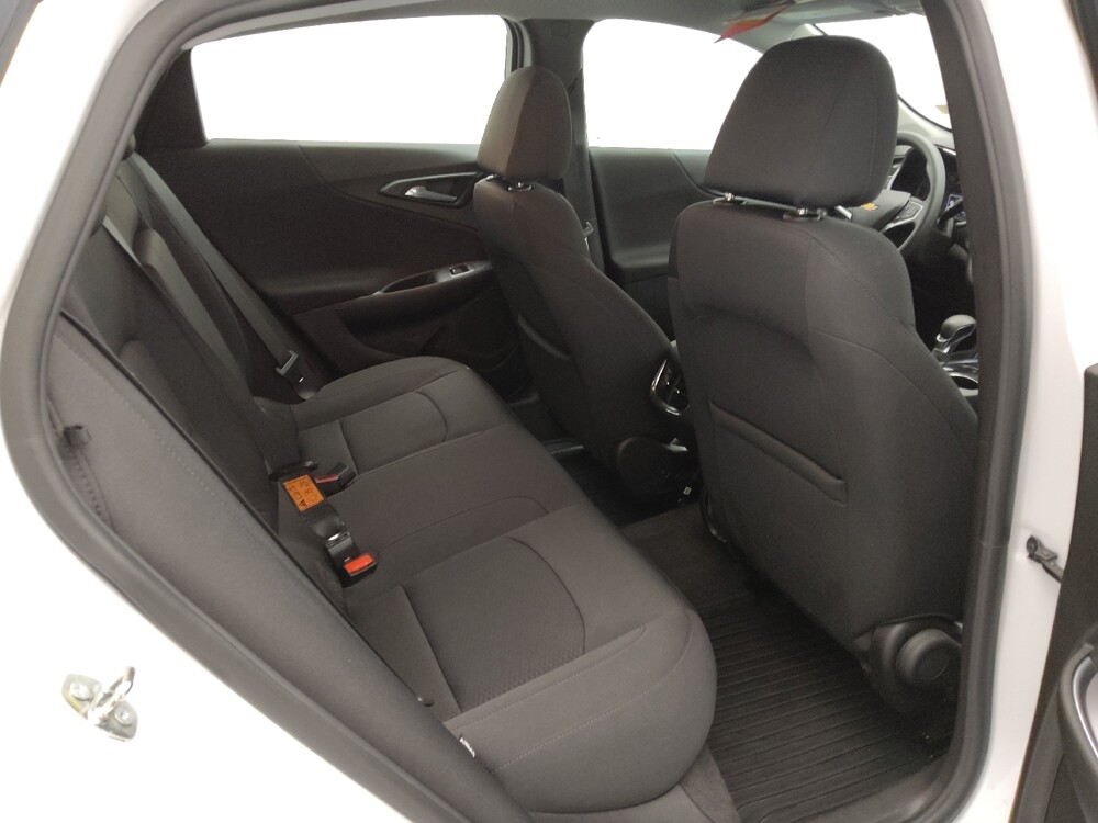 2022 Chevrolet Malibu in Topeka, KS 66611 - 18142065 19
