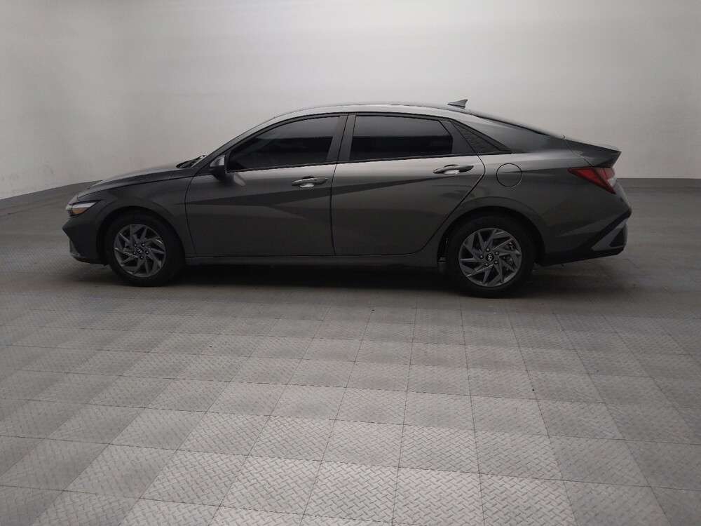 2024 Hyundai Elantra in Plano, TX 75074 - 18142069 3