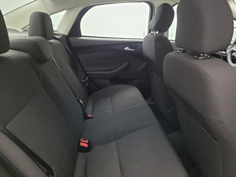 2016 Ford Focus in Lexington, KY 40509 - 18142072 19
