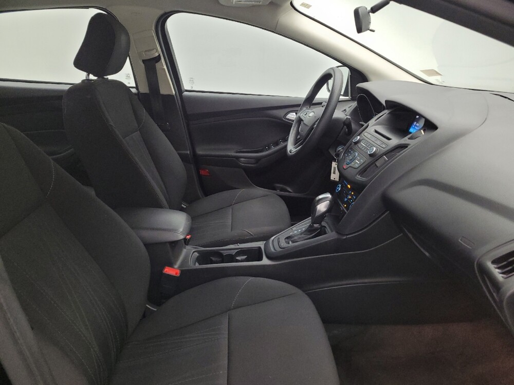 2016 Ford Focus in Lexington, KY 40509 - 18142072 21