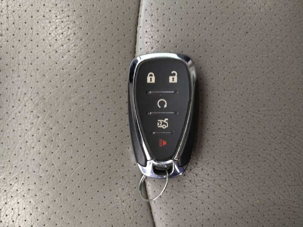 2019 Chevrolet Equinox in Wichita, KS 67207 - 18142078 32