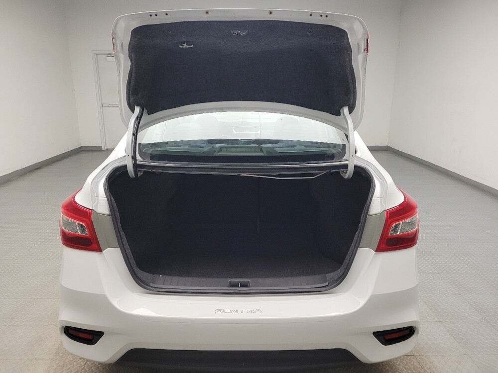 2018 Nissan Sentra in Eastpointe, MI 48021 - 18142080 29