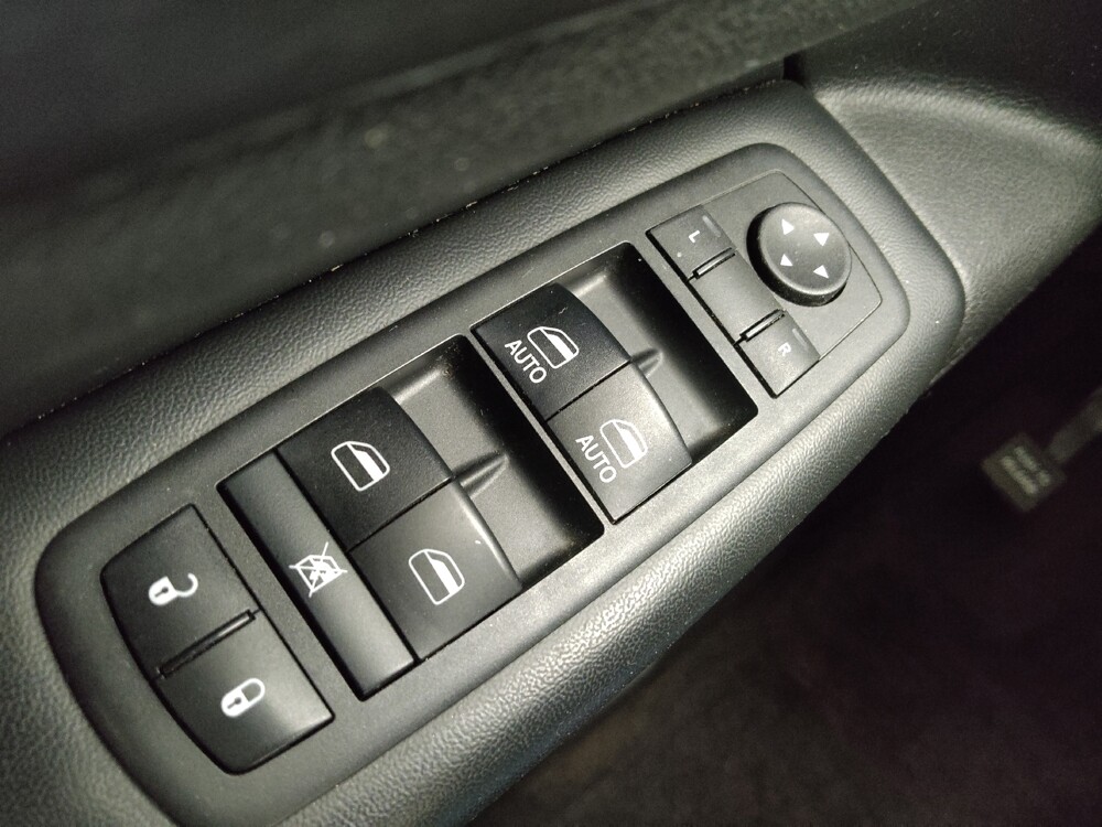 2018 Jeep Grand Cherokee in Taylor, MI 48180 - 18142083 27