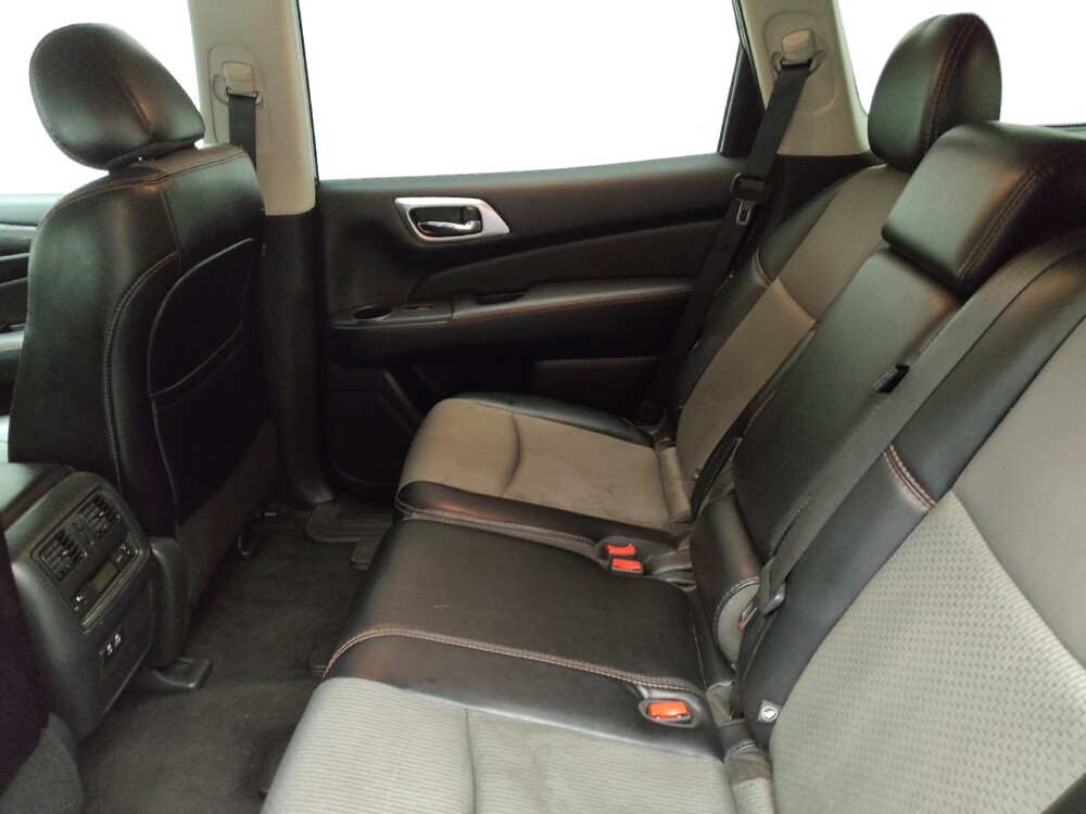 2020 Nissan Pathfinder in Taylor, MI 48180 - 18142087 18