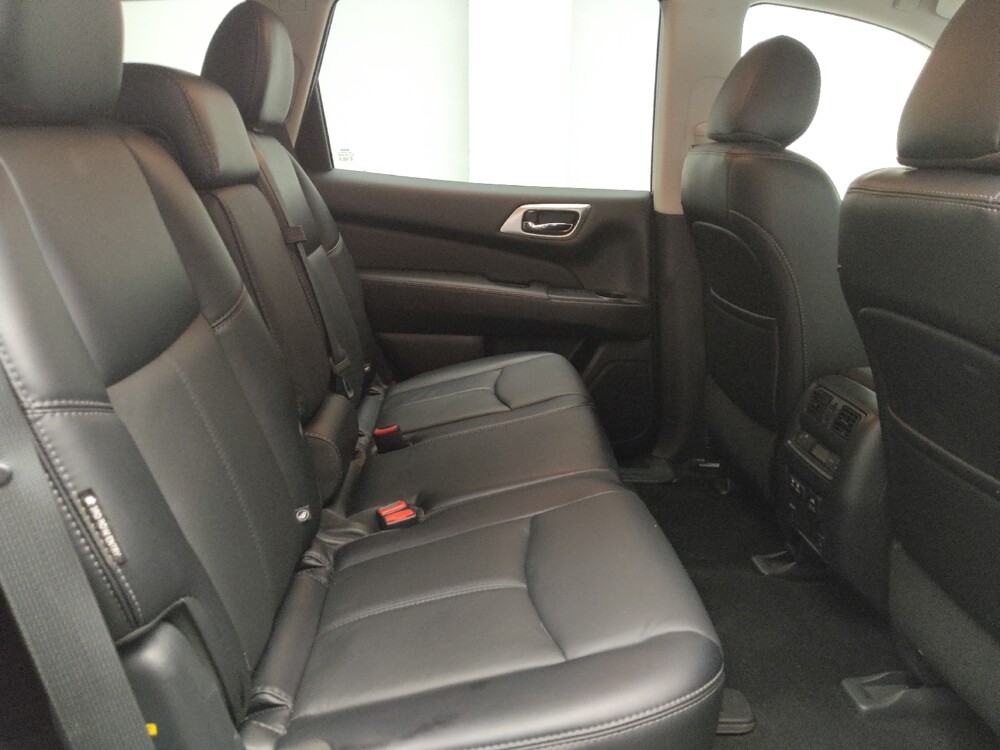2020 Nissan Pathfinder in Taylor, MI 48180 - 18142088 19