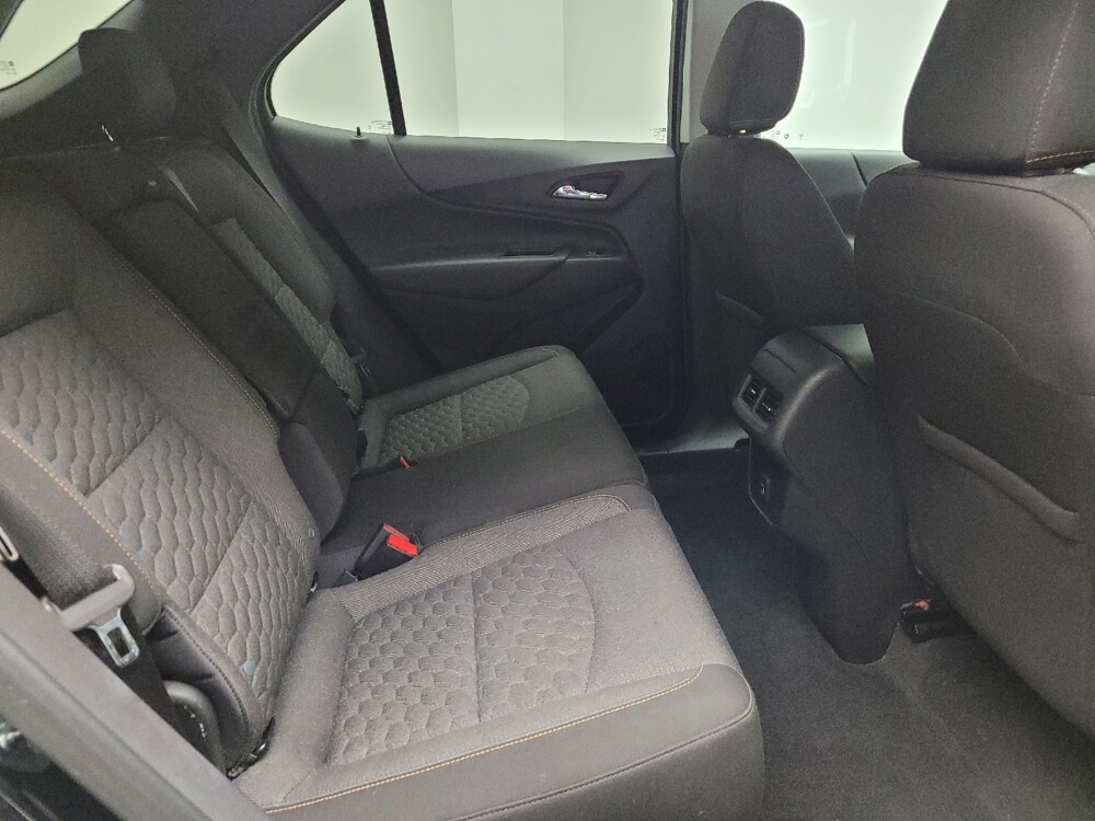 2020 Chevrolet Equinox in Eastpointe, MI 48021 - 18142089 19