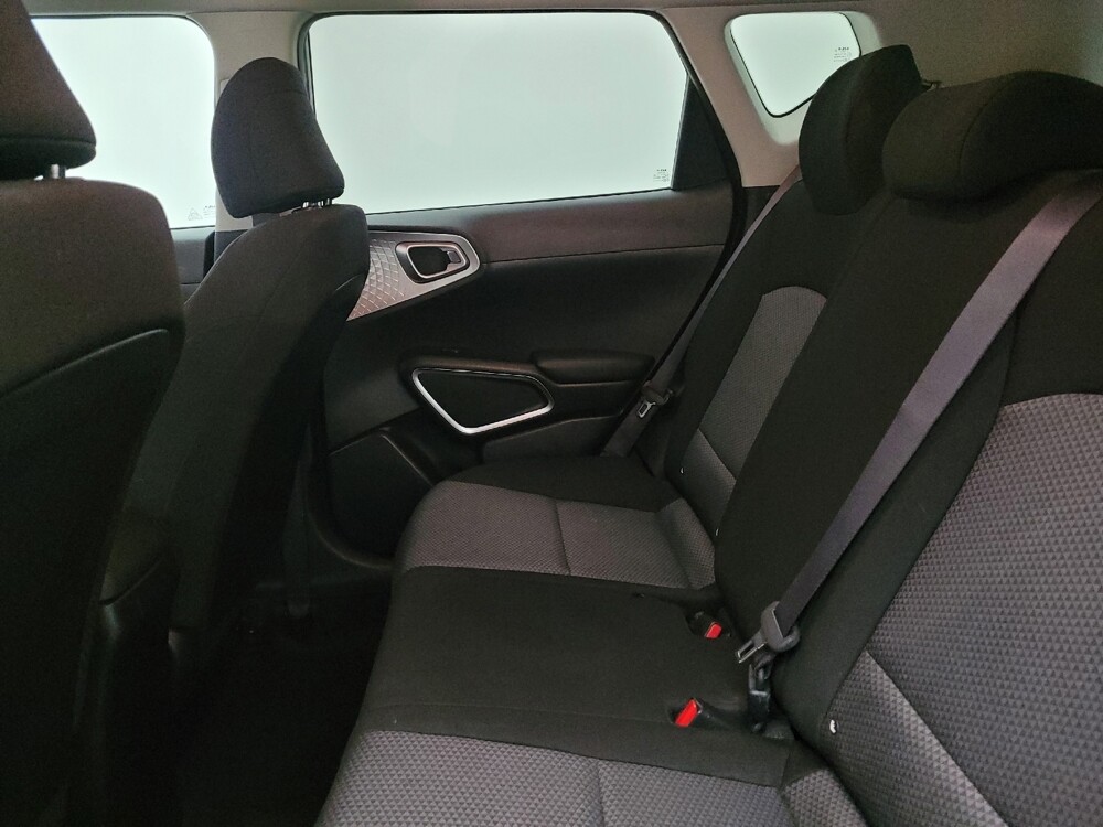 2023 Kia Soul in Miamisburg, OH 45342 - 18142094 18