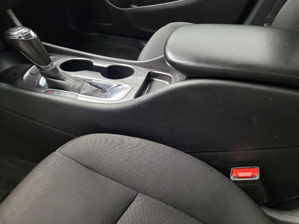 2020 Chevrolet Malibu in Antioch, TN 37013 - 18142097 26