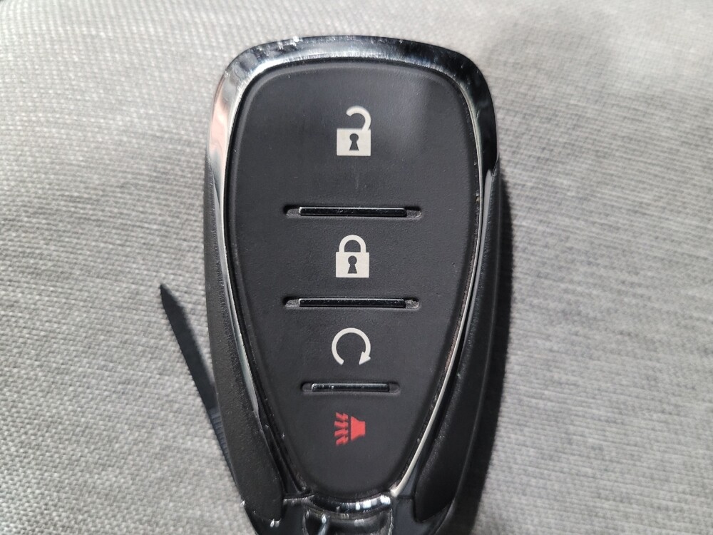 2023 Chevrolet Equinox in Langhorne, PA 19047 - 18142100 32