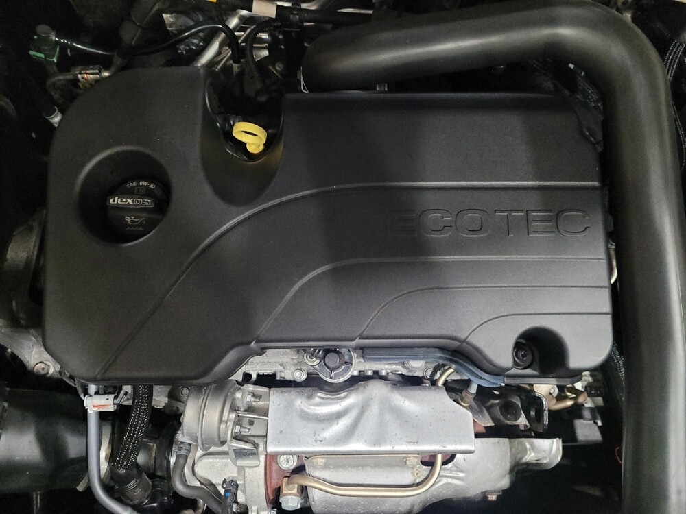 2023 Chevrolet Equinox in Langhorne, PA 19047 - 18142100 30
