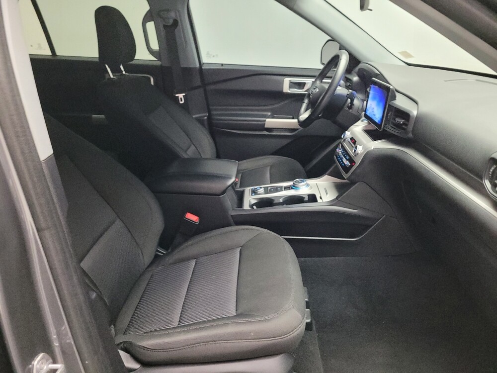2022 Ford Explorer in Downey, CA 90241 - 18142103 21