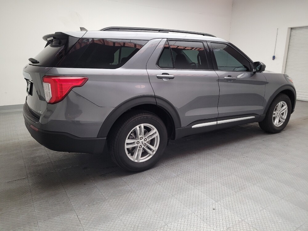 2022 Ford Explorer in Downey, CA 90241 - 18142103 10