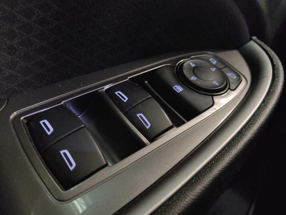 2020 Chevrolet Malibu in Salem, VA 24153 - 18142105 27