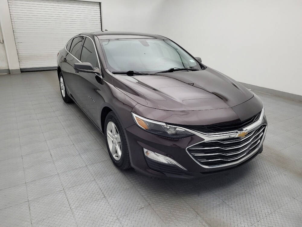 2020 Chevrolet Malibu in Salem, VA 24153 - 18142105 13
