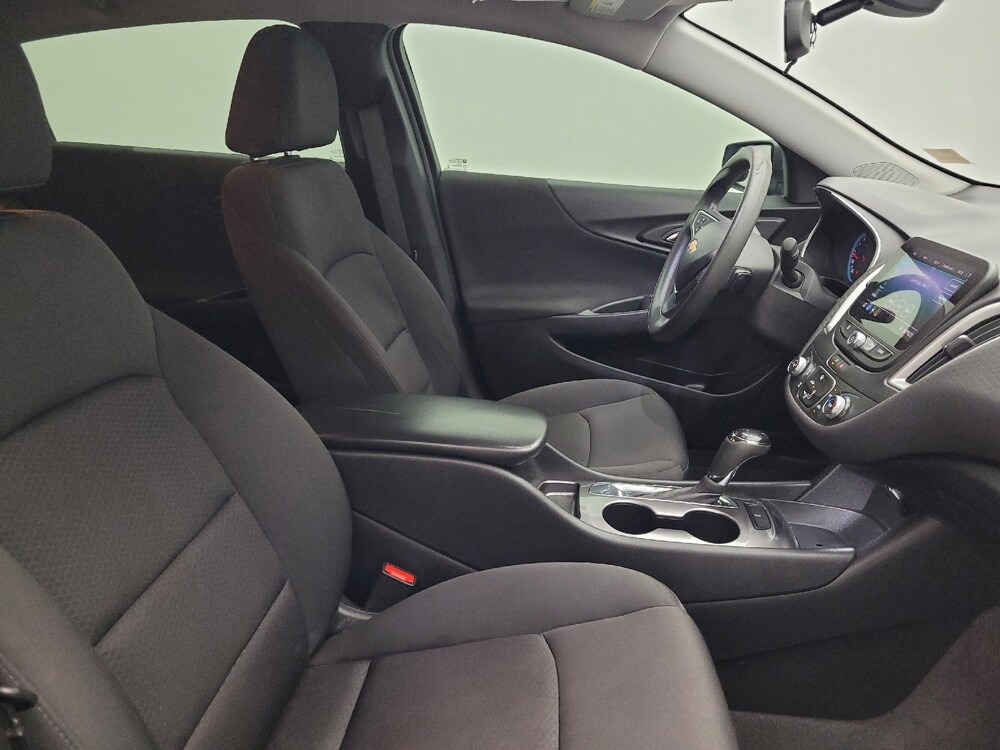 2020 Chevrolet Malibu in Salem, VA 24153 - 18142105 21