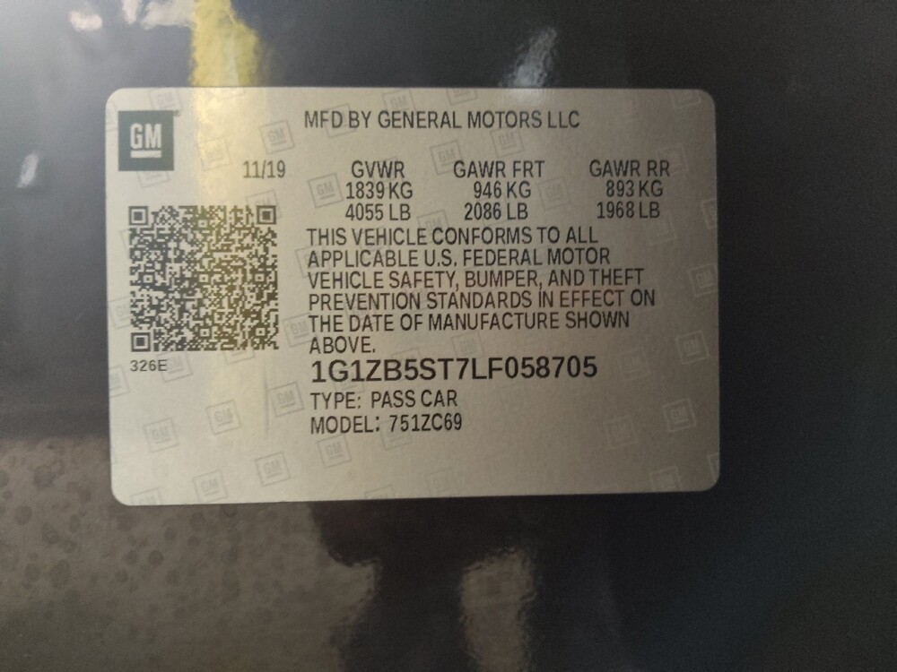 2020 Chevrolet Malibu in Salem, VA 24153 - 18142105 33