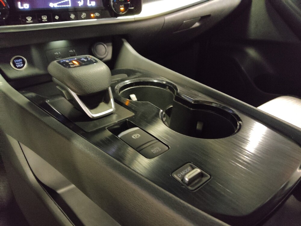 2021 Nissan Rogue in Phoenix, AZ 85015 - 18142112 26