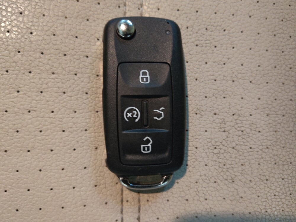 2018 Volkswagen Passat in Columbia, SC 29210 - 18142114 32
