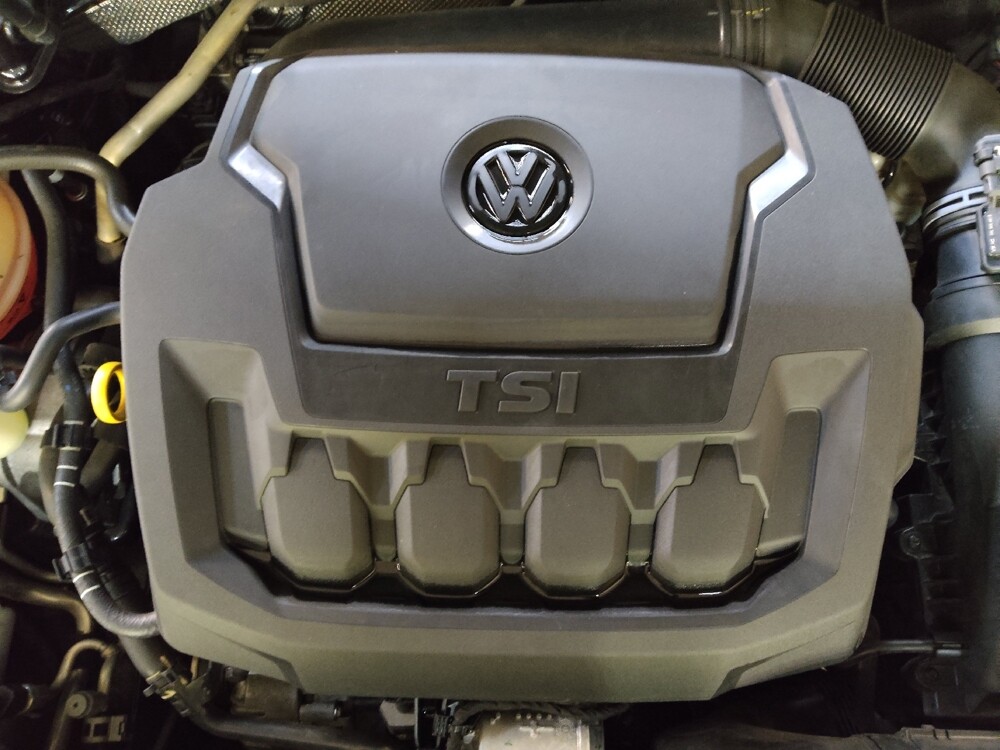 2018 Volkswagen Passat in Columbia, SC 29210 - 18142114 30
