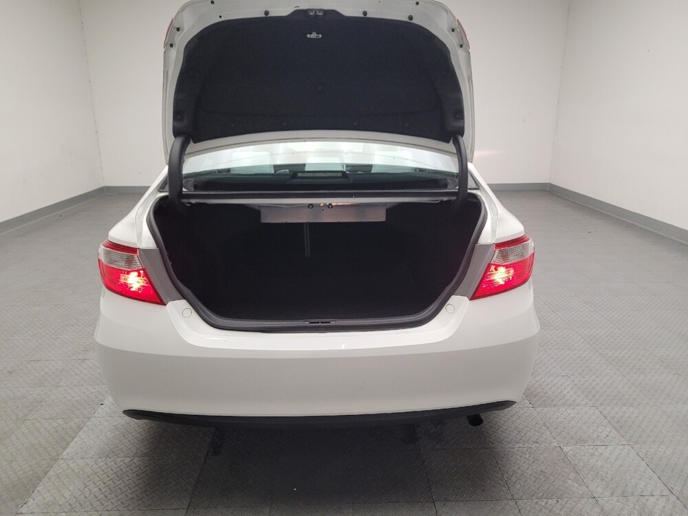 2015 Toyota Camry in Downey, CA 90241 - 18142115 29