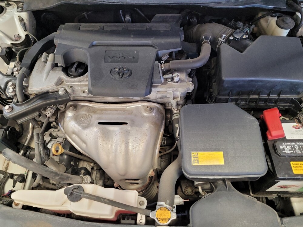 2015 Toyota Camry in Downey, CA 90241 - 18142115 30