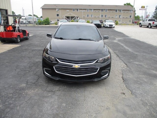 2018 Chevrolet Malibu in Oak Grove, MO 64075 - 18142119 2