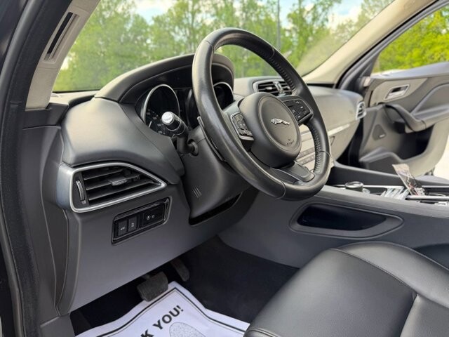2020 Jaguar F-PACE in Knoxville, TN 37920 - 18142138 10