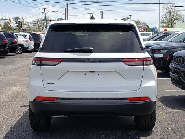 2026 Jeep Grand Cherokee in Bedford, OH 44146 - 18142143 5