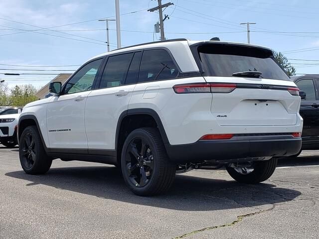 2026 Jeep Grand Cherokee in Bedford, OH 44146 - 18142143 4