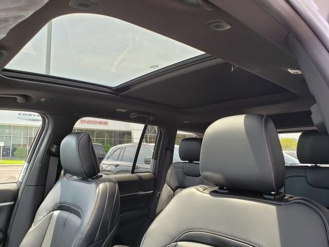 2026 Jeep Grand Cherokee in Bedford, OH 44146 - 18142143 8
