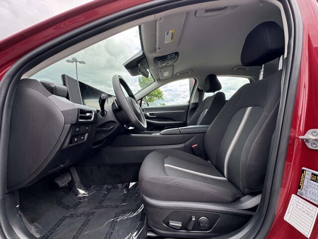 2025 Hyundai Sonata in Winchester, VA 22602 - 18142160 15