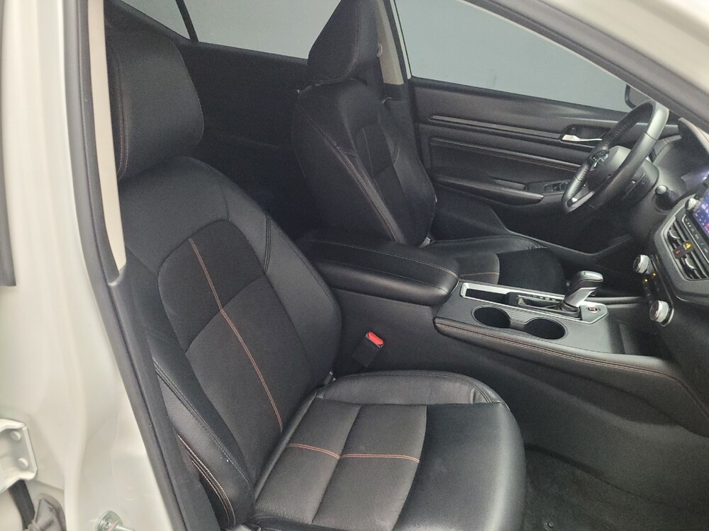 2021 Nissan Altima in Downey, CA 90241 - 18142163 21
