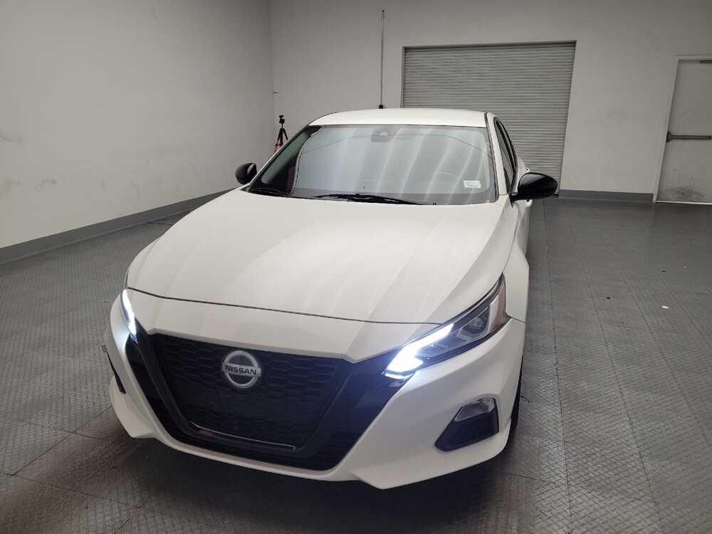 2021 Nissan Altima in Downey, CA 90241 - 18142163 15