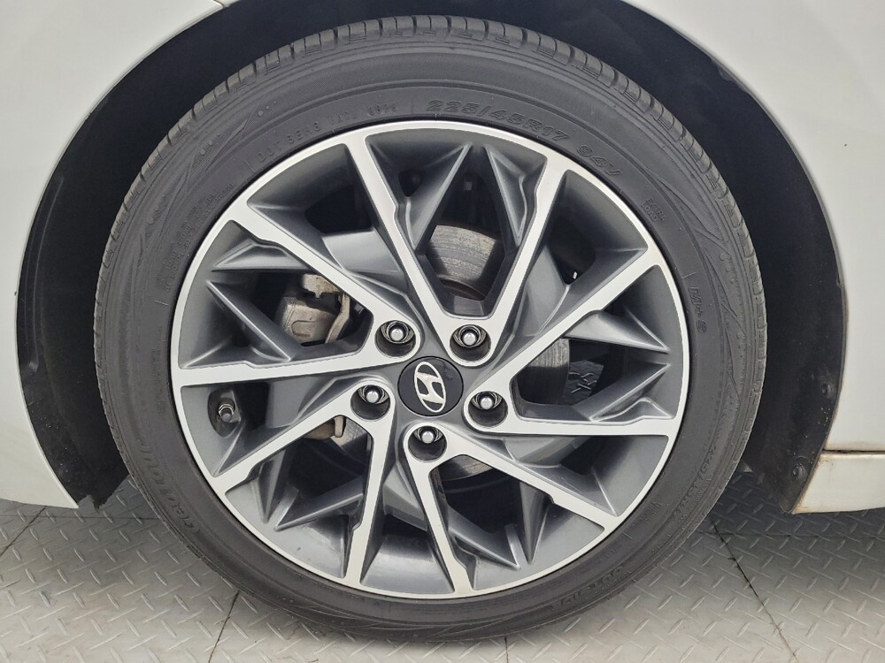 2019 Hyundai Elantra in Charlotte, NC 28273 - 18142178 31